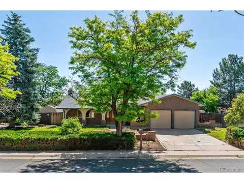 2066 S Newark Way, Aurora, CO 80014