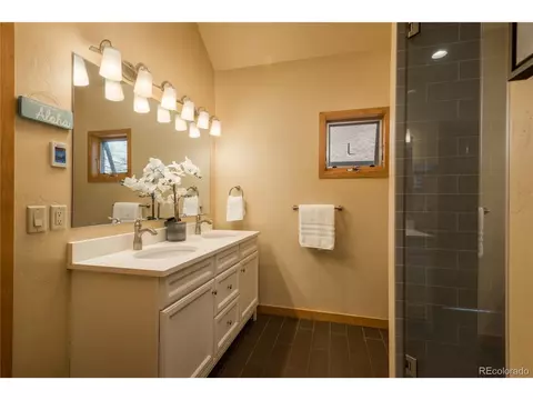 450 E La Bonte St, Dillon, CO 80435 photo 17