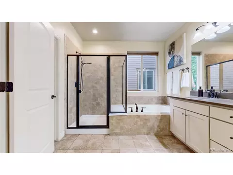 Bath - 841 Jenny Ln, Berthoud, CO 80513 photo 4 of 5
