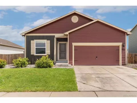 7313 Ellingwood Cir, Longmont, CO 80504