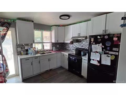 Kitchen - 14721 E Colgate Dr, Aurora, CO 80014 photo 2 of 4