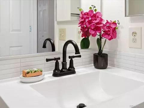 Bath - 4654 White Rock Cir #3, Boulder, CO 80301 photo 2 of 3