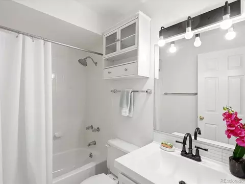 Bath - 4654 White Rock Cir #3, Boulder, CO 80301 photo 1 of 3