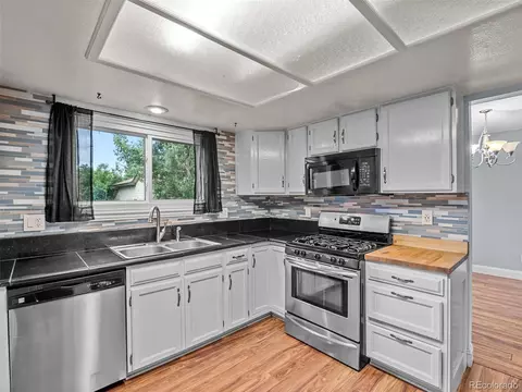 18940 E Chaffee Pl, Denver, CO 80249 photo 15
