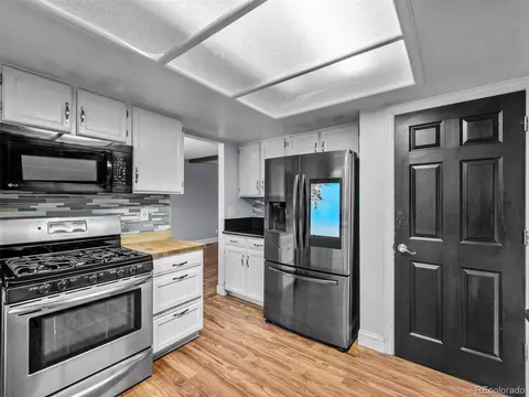 18940 E Chaffee Pl, Denver, CO 80249 photo 18