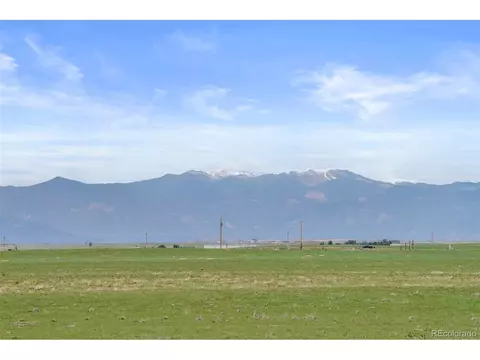 2 Big Springs Rd, Calhan, CO 80808
