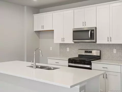 22271 E 7th Pl, Aurora, CO 80018