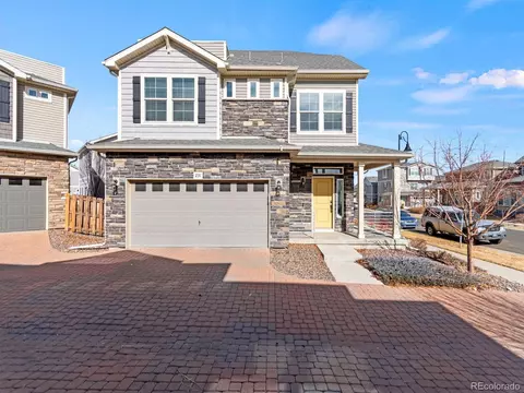 231 S Old Hammer Ct, Aurora, CO 80018 photo 1