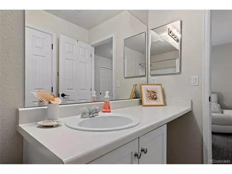 10048 E 28th Ave, Denver, CO 80238 photo 29