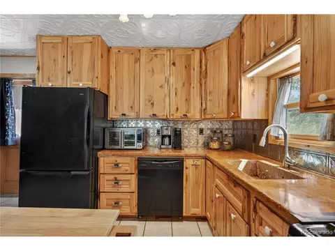 Kitchen - 256 Houston St, Bailey, CO 80421 photo 2 of 5