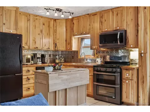 Kitchen - 256 Houston St, Bailey, CO 80421 photo 3 of 5