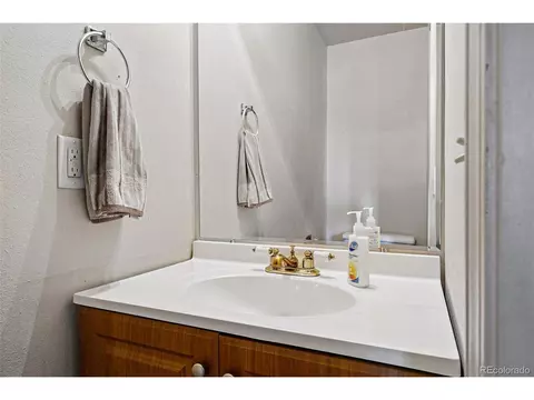Undisclosed, Aurora, CO 80013 photo 28