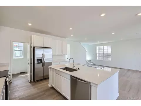6747 E 149th Ave, Thornton, CO 80602 photo 3