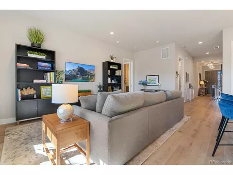 21946 E Allenspark Pl, Aurora, CO 80016 photo 19