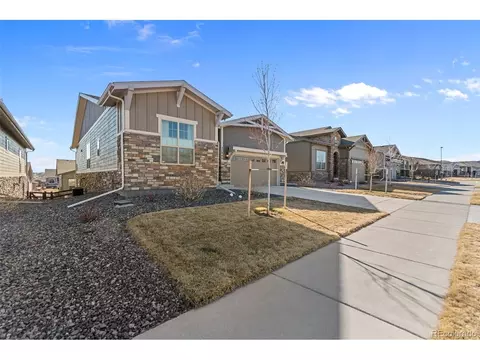 21946 E Allenspark Pl, Aurora, CO 80016 photo 3