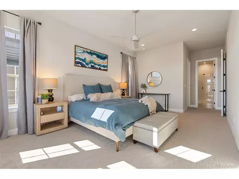 21946 E Allenspark Pl, Aurora, CO 80016 photo 24