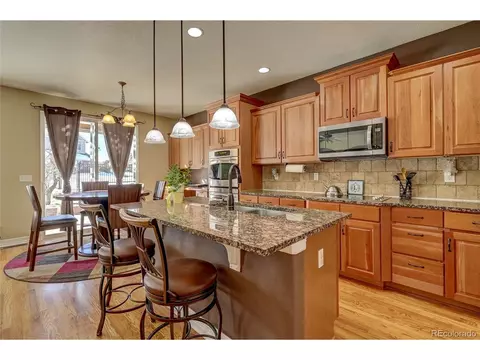 25770 Euclid Dr, Aurora, CO 80016 photo 2