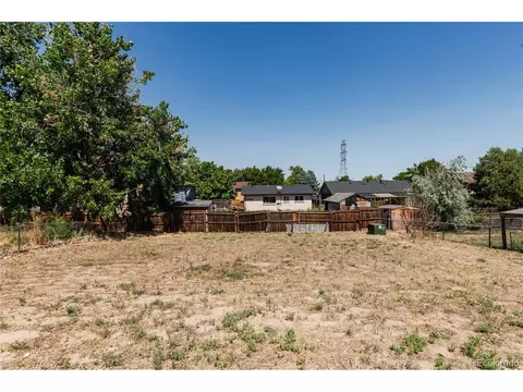 14955 Robins Dr, Denver, CO 80239 photo 21