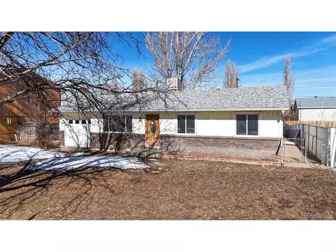 744 E Rio Blanco, Rangely, CO 81648 photo 2