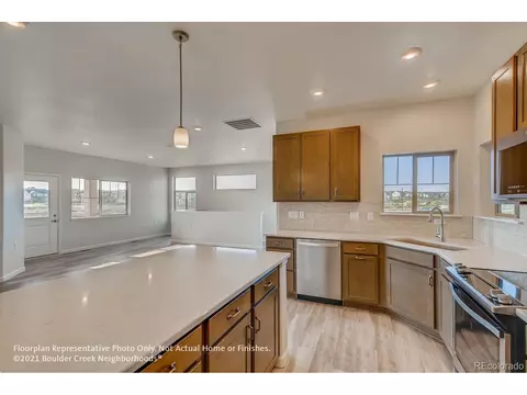 8006 E 126th Ct, Thornton, CO 80602 photo 11