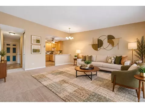 650 S Clinton St #2D, Denver, CO 80247