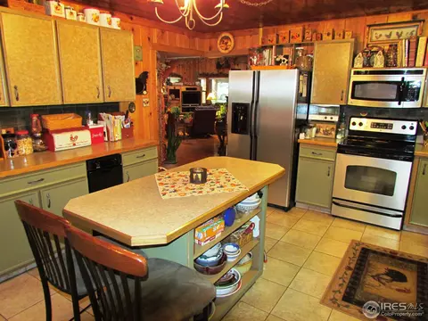225 Peaceful Valley Rd, Lyons, CO 80540 photo 9