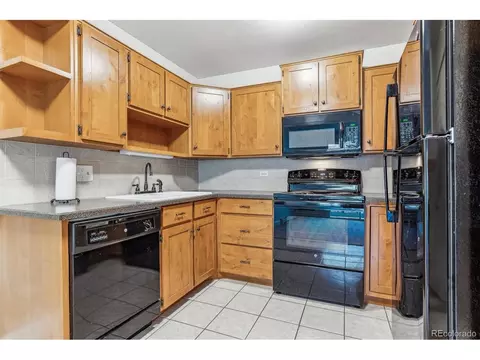 725 S Alton Way #11B, Denver, CO 80247