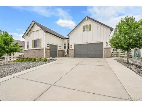 5018 Silverhare Ct, Castle Rock, CO 80104