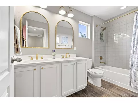 Bath - 25647 E Maple Ave, Aurora, CO 80018 photo 1 of 5