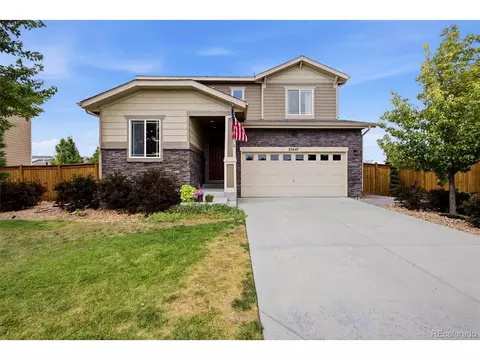 Exterior - 25647 E Maple Ave, Aurora, CO 80018 photo 5 of 10