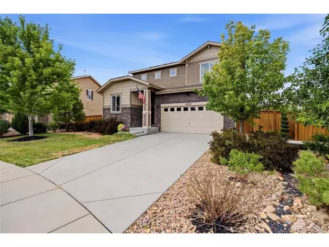 Exterior - 25647 E Maple Ave, Aurora, CO 80018 photo 6 of 10