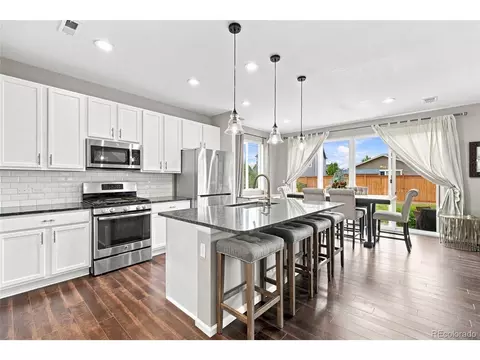 Kitchen - 25647 E Maple Ave, Aurora, CO 80018 photo 3 of 7