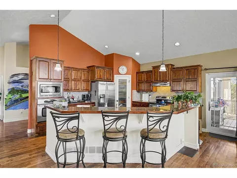 Kitchen - 5046 Rangeview Ave, Longmont, CO 80504 photo 1 of 6