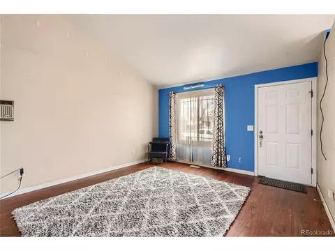 19356 E Batavia Pl, Aurora, CO 80011 photo 3