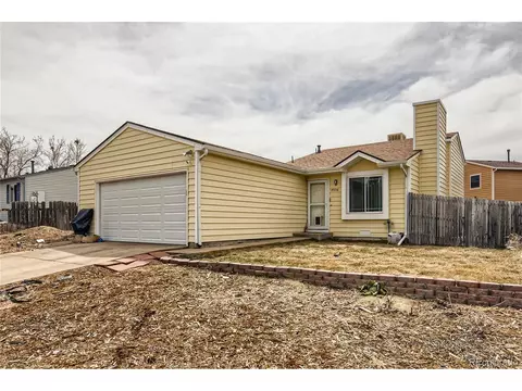 19356 E Batavia Pl, Aurora, CO 80011
