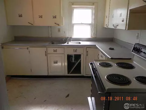 621 39th St, Evans, CO 80620 photo 3