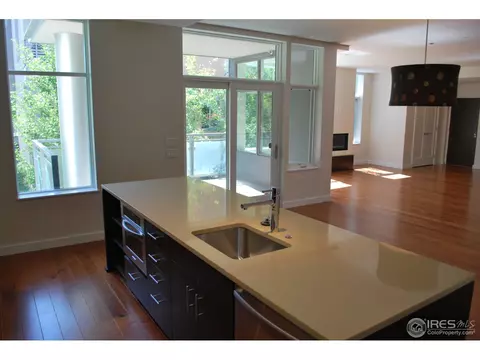 1655 Walnut St #211, Boulder, CO 80302 photo 4