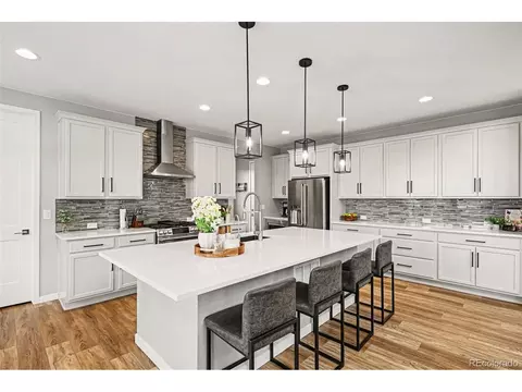 9147 Star Streak Cir, Littleton, CO 80125