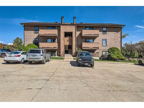 211 Wright St #203, Lakewood, CO 80228