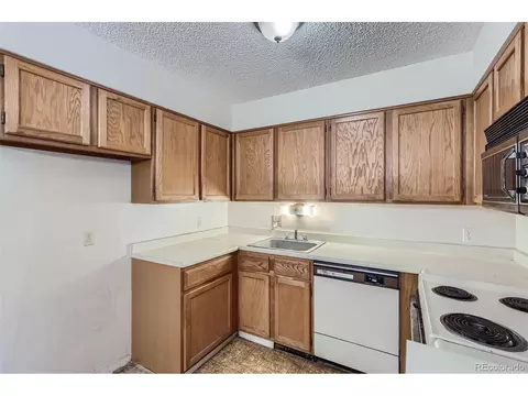 211 Wright St #203, Lakewood, CO 80228 photo 9