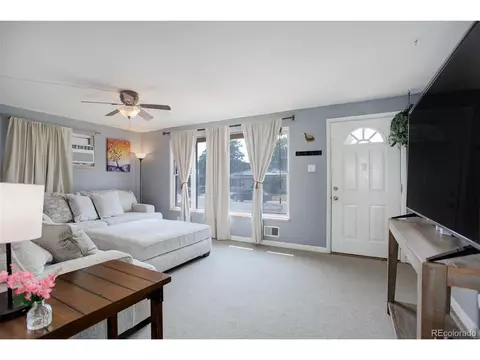 516 Emporia St, Aurora, CO 80010