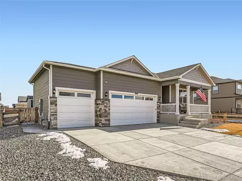 152 Fox St, Bennett, CO 80102 photo 2