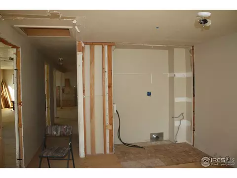 1051 E 5th Ave, Lyons, CO 80540 photo 16