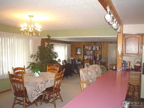717 Eagle Ave, Akron, CO 80720 photo 2
