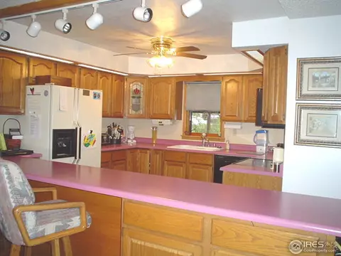717 Eagle Ave, Akron, CO 80720 photo 4