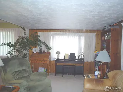 717 Eagle Ave, Akron, CO 80720 photo 3
