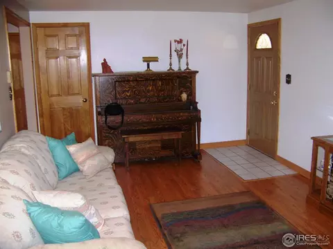 811 E 5th Ave, Lyons, CO 80540 photo 9