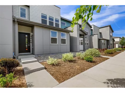 16040 E Warner Pl, Denver, CO 80239 photo 2
