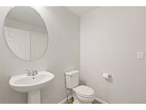 16040 E Warner Pl, Denver, CO 80239 photo 15