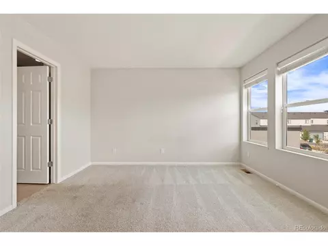 16040 E Warner Pl, Denver, CO 80239 photo 17